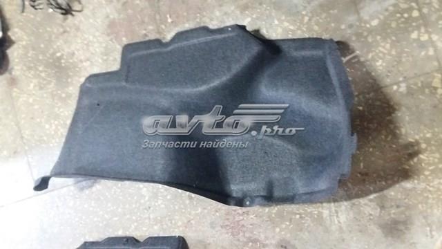 Облицювання багажного відсіку, праве GHK168850 MAZDA