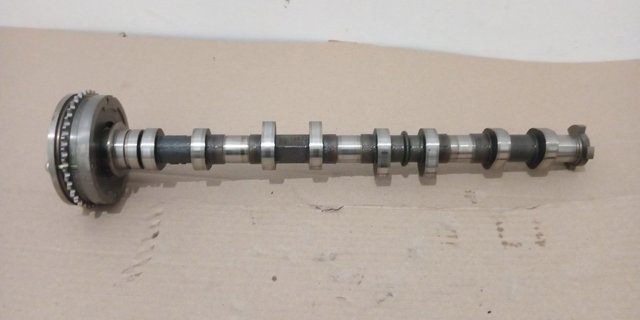 Зірочка приводу распредвала двигуна 13050F0010 TOYOTA