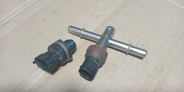 Датчик тиску палива 2456179 FORD