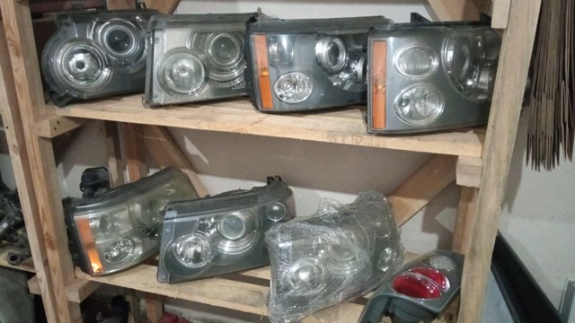 Блок фара ліва LR012438 LAND ROVER