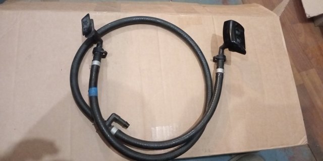 Форсунка омивача фари передньої, лівої LR015359 LAND ROVER