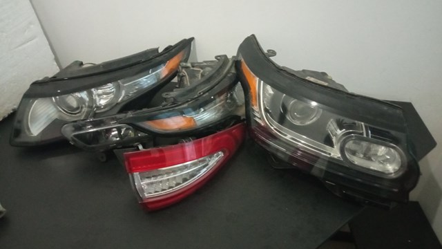 Фари LR039588 LAND ROVER