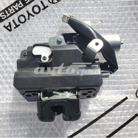 Замок багажника 1638000790 TOYOTA