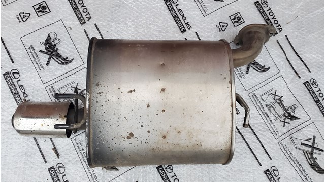 Глушилка задня 1743025140 TOYOTA