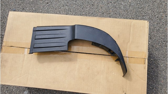Накладка бампера заднього, ліва 521640K030 TOYOTA