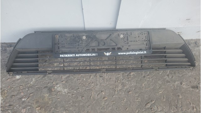 Решітка бампера нижня 5311205090 TOYOTA
