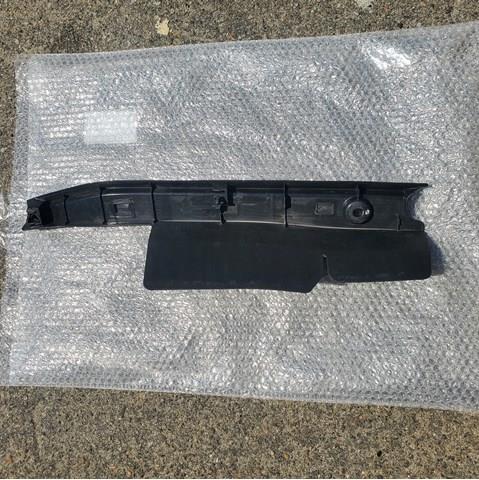 Накладка переднього правого крила 5338842040 TOYOTA