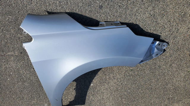 Переднє праве крило 5380102200 TOYOTA