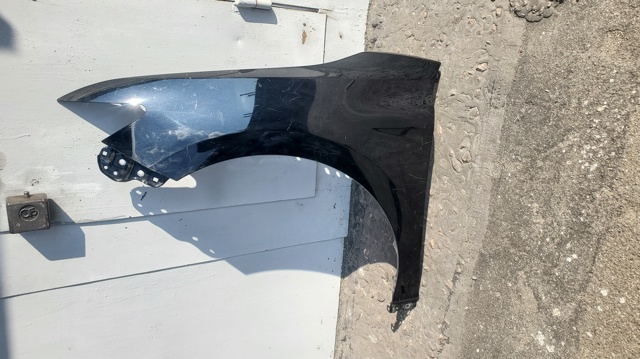 Переднє ліве крило 5380233200 TOYOTA