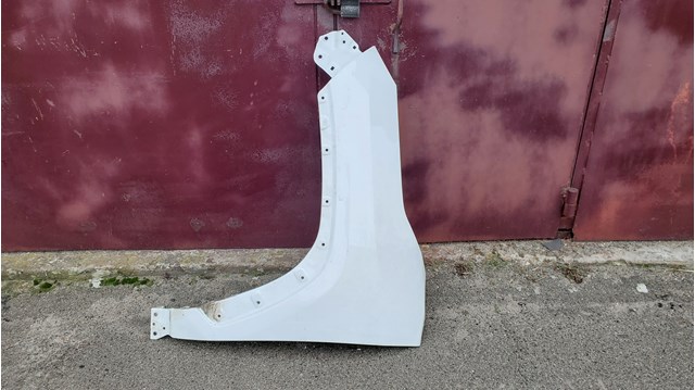 Переднє ліве крило 5381242360 TOYOTA