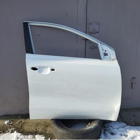 Пасажирські передні двері 76004F1000 HYUNDAI