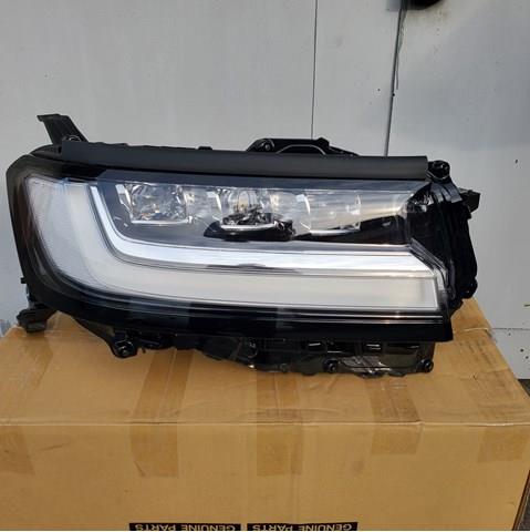 Права блок фара 8114560Q50 TOYOTA