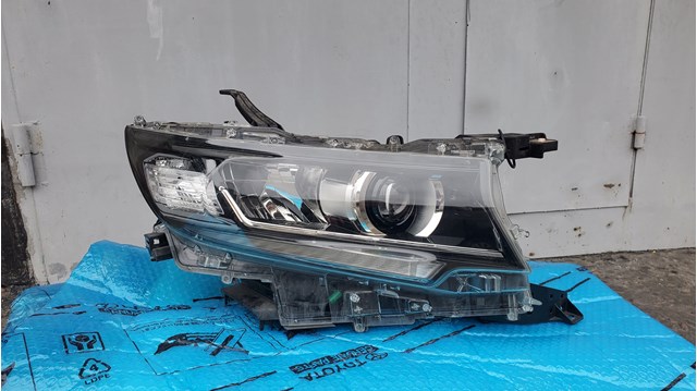 Фара основна права 8114560S00 TOYOTA