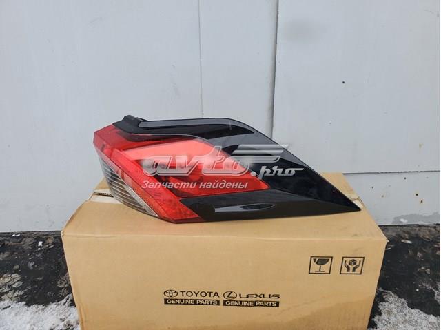 Ліхтар задній правий, зовнішній 8155042230 TOYOTA