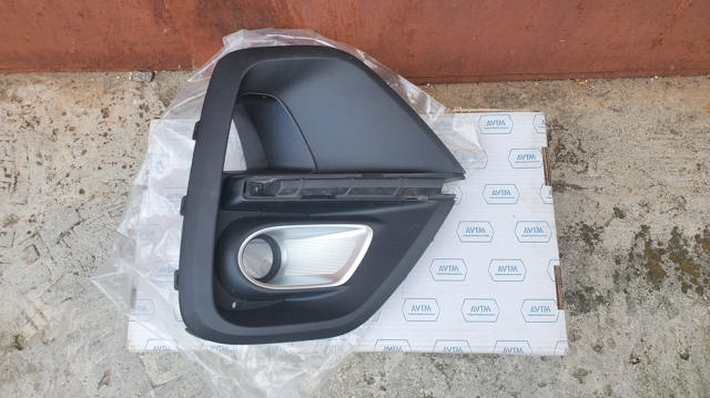 Оправа туманки 86521F1610 HYUNDAI