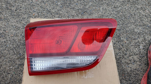 Ліхтар задній лівий, внутрішній 92403H8010 HYUNDAI