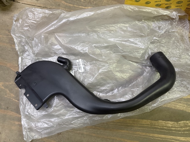 Повітроприймач 16554JG00A NISSAN