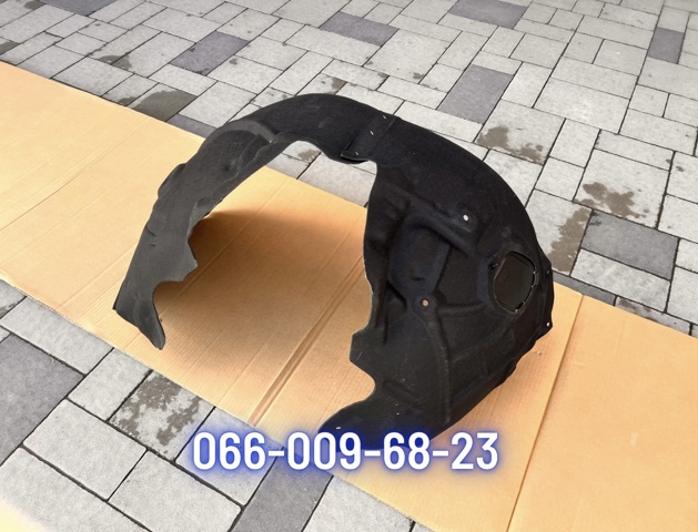 Підкрилок передній лівий 4G0821133F VAG
