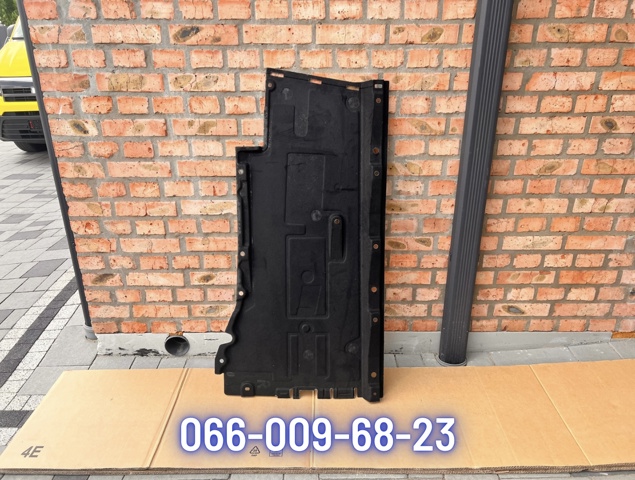 Захист днища, правий 4G0825208E VAG