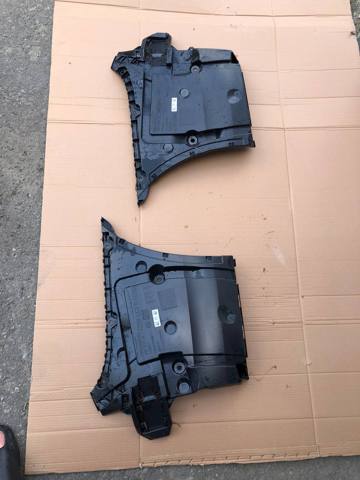 Напрямна заднього бампера, права 51129498618 BMW