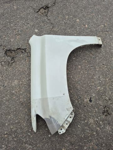 Бічна частина передня ліва 5381260C10 TOYOTA
