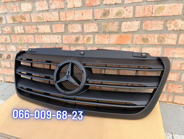 Решітка радіатора 9108852600 MERCEDES