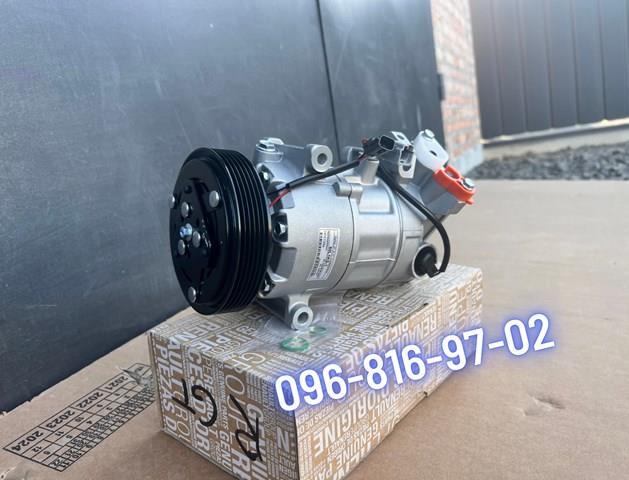Компресор системи кондиціювання 926002352R RENAULT