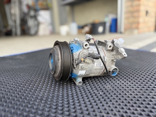 Компресор системи кондиціювання 926008209R RENAULT