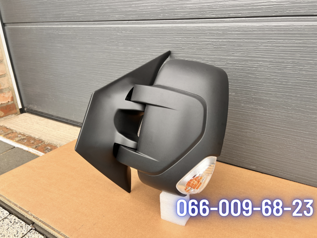 Ліве бічне дзеркало 963021976R RENAULT