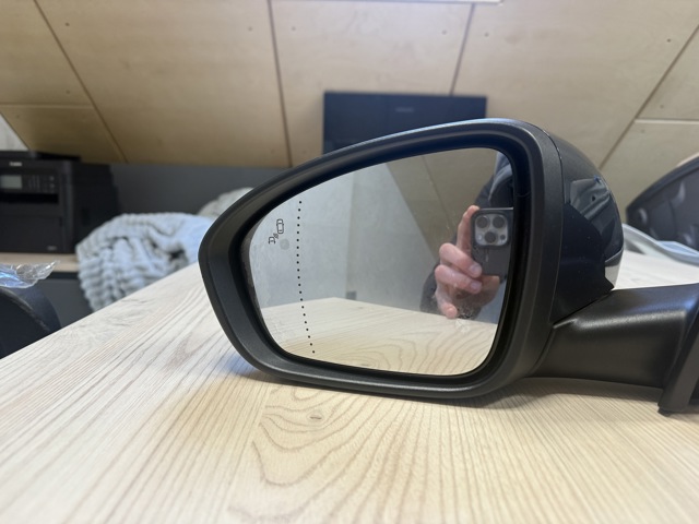 Дзеркало заднього виду, ліве 963023922R RENAULT