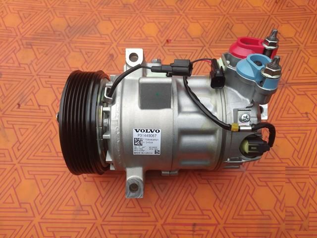 Компресор кондиціонера 31449067 VOLVO