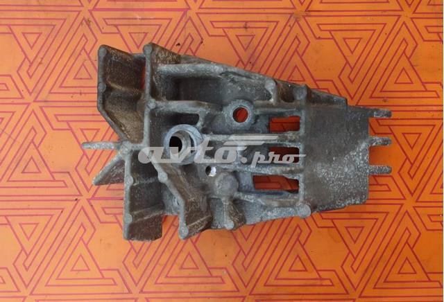 Кронштейт кріплення форсунки 8200771226 RENAULT