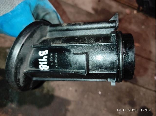Кришка двигуна 11127823183 BMW