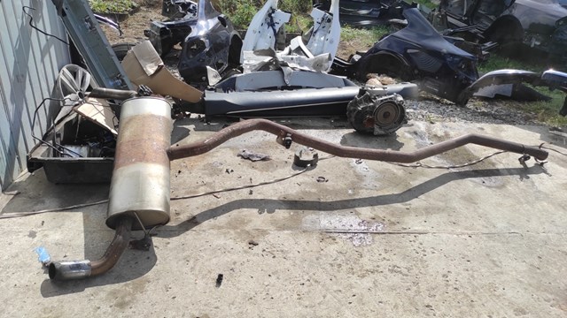 Глушник задній 18308648381 BMW