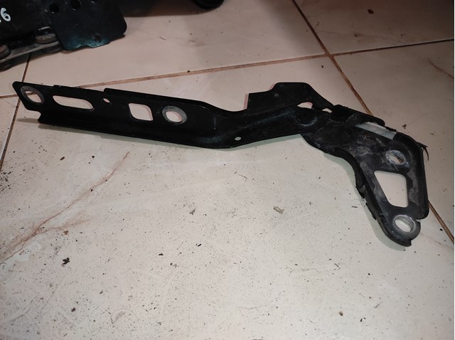 Завіс капота, правий 4L0823302 VAG