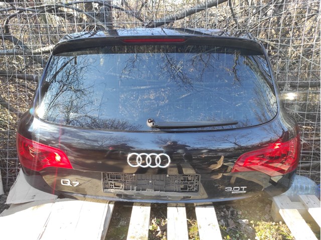 Задні двері багажника 4L0827023B VAG