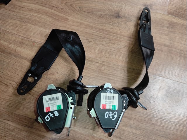 Пасок безпеки задній 4L0857811B VAG