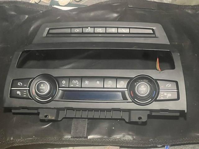 Блок кнопок центральної консолі 61319202037 BMW