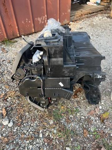 Електричний обігрівач повітря 64119230657 BMW