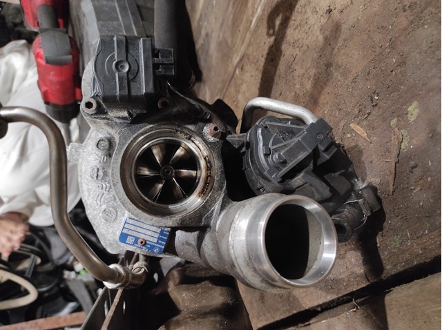 Турбокомпресор 7643115 BMW