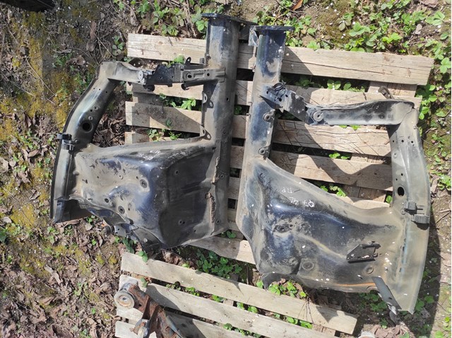 Лонжерон рами передній правий 7L0803092AB VAG