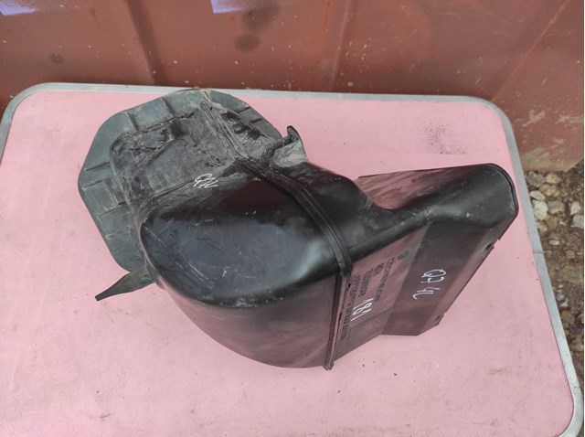 Повітроприймач 7L0819049 VAG