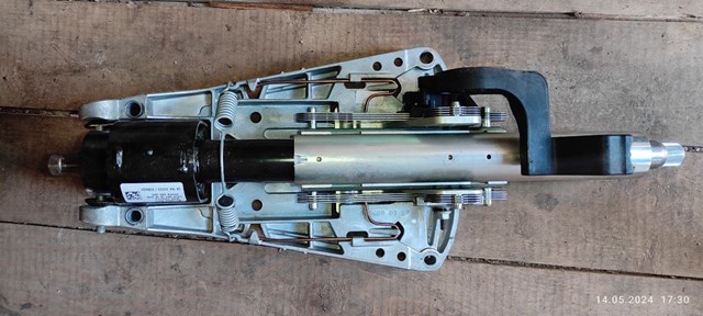 Колонка рульового управління A2044604516 MERCEDES