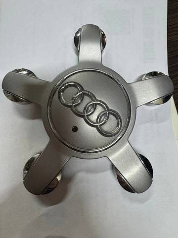 Ковпаки на колеса 8R0601165 VAG