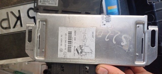 Коробка запобіжників 0205451732 MERCEDES
