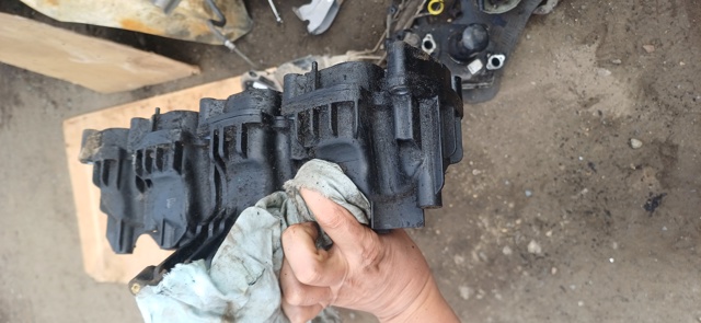 Колектор впускний 03L129711P VAG