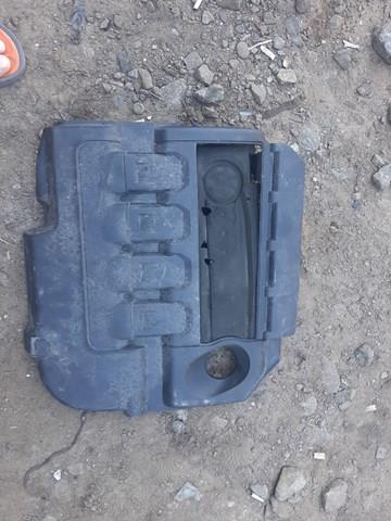 Кришка двигуна декоративна 04L103925Q VAG