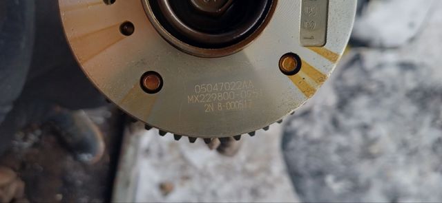 Зірка-шестерня розподільного валу двигуна,випускного 05047022AA CHRYSLER