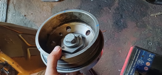 Демпфер колінвалу 06M105251BB VAG