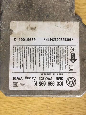 Модуль-процесор керування подушки безпеки 1C0909605 VAG